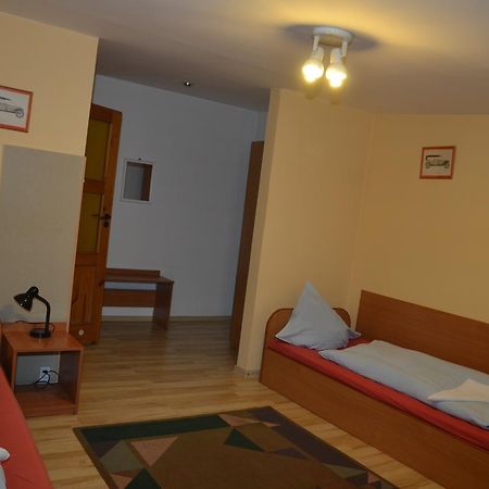 Motel Eden Замосць Экстерьер фото