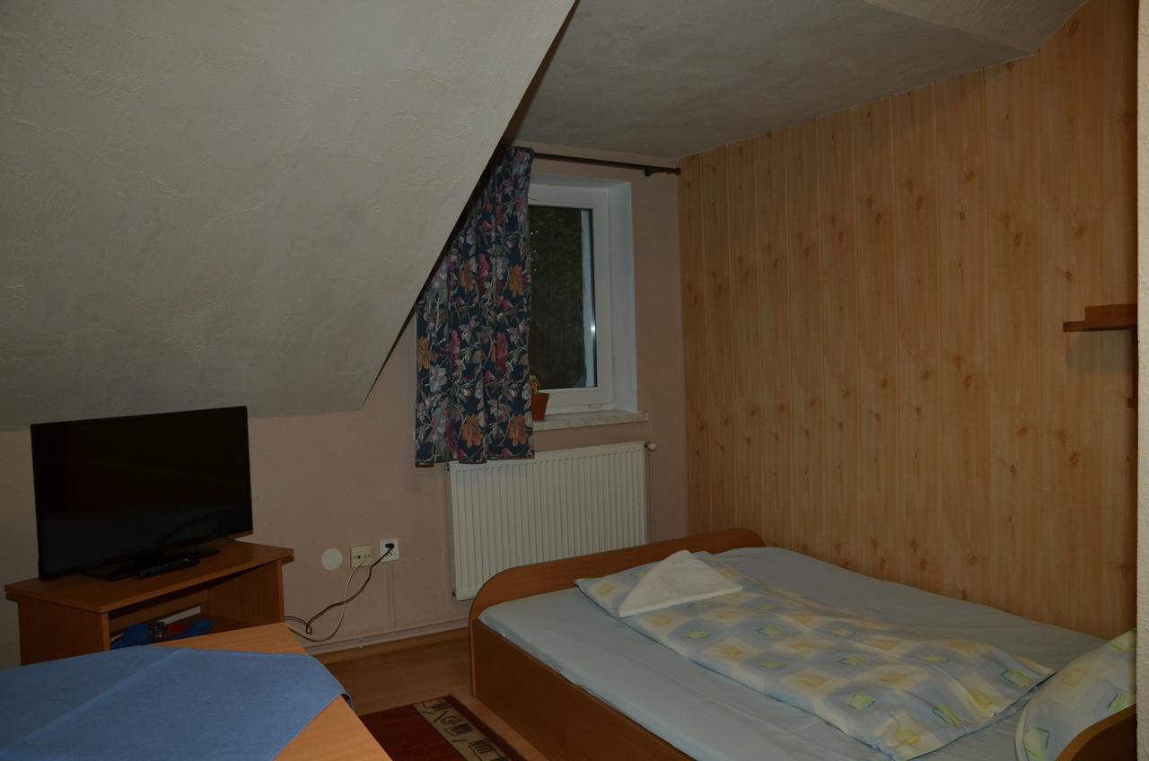 Motel Eden Замосць Экстерьер фото