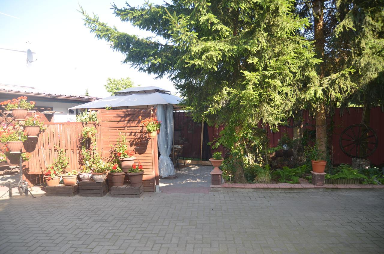 Motel Eden Замосць Экстерьер фото